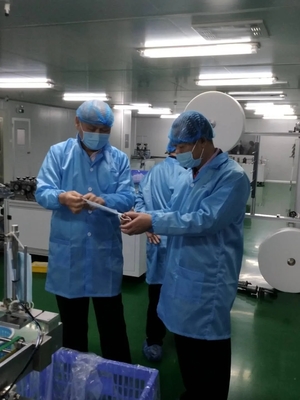 汕尾醫用口罩企業順利通過省藥監局GMP體系核查，技術服務彰顯行業典范